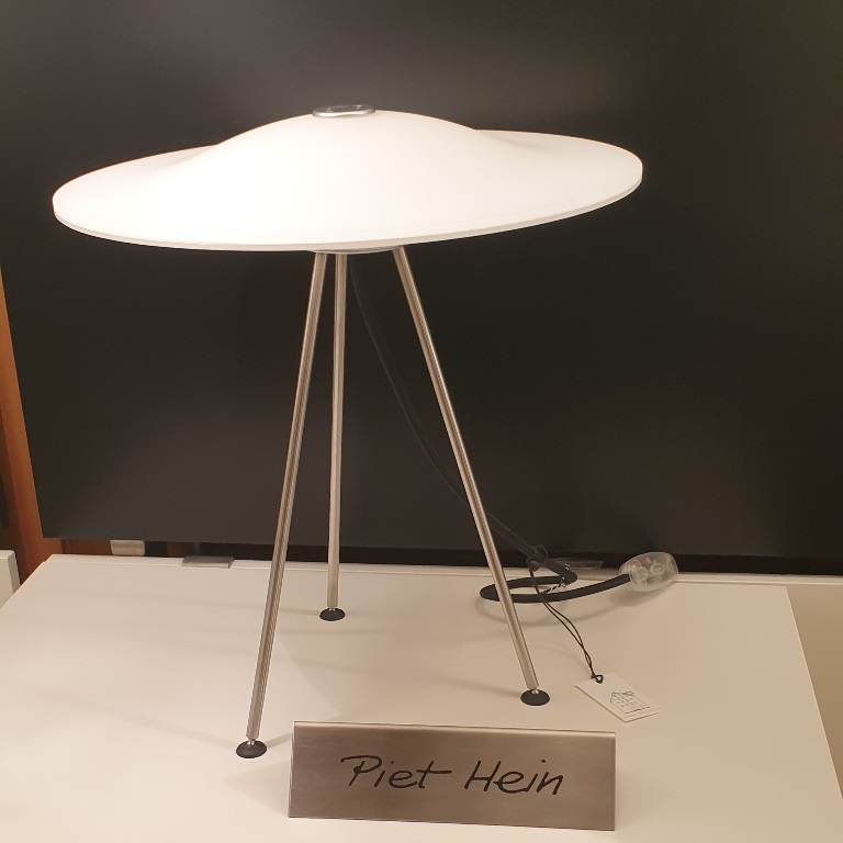 Sinus 330 Bordlampe - Piet Hein - Udstillingsmodel